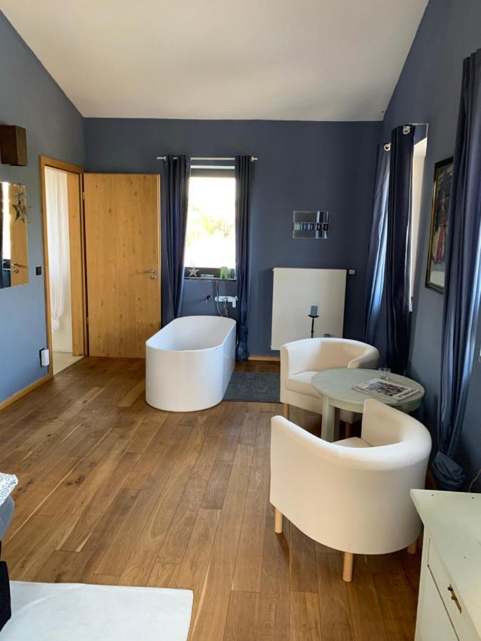 Design Appartment With Big Terrace Halsenbach Zewnętrze zdjęcie